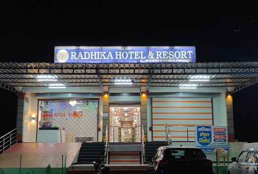 Hotel radhika &resort