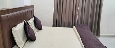 BACHAN HOTEL