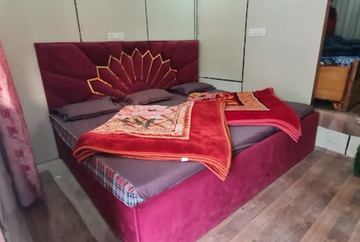 Abhishek Hotel