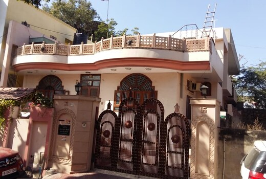 Hathroi Inn