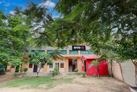 SPOT ON by OYO Hotel Dezire Dhankot Chowk