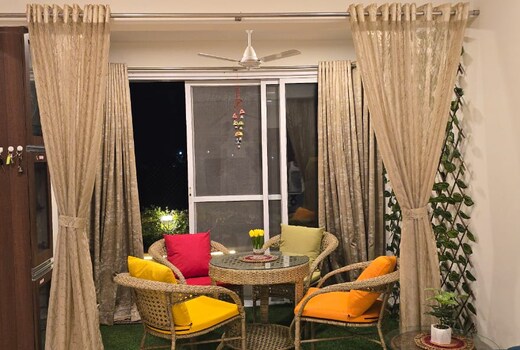 Soni and Avi Home