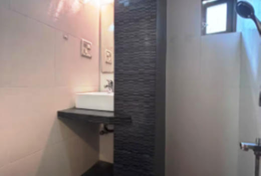 Cozy Aster 1.5 BR Apt In Bandra W