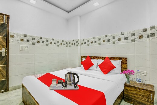 Hotel O New singh