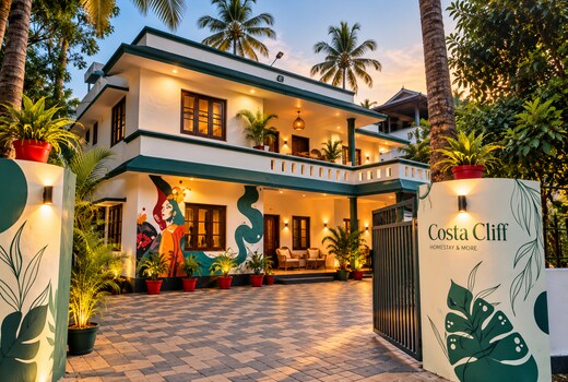 Costa Cliff | Steps Away from North Cliff