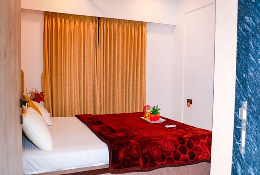 Vinod Villa 76 by Shreejis Stays