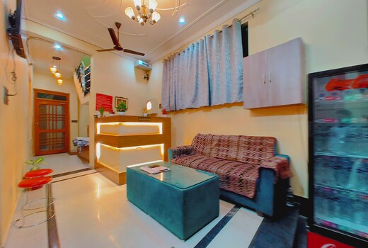 Rameshwaram Guest House 15 mins walking From Ram Janam Temple