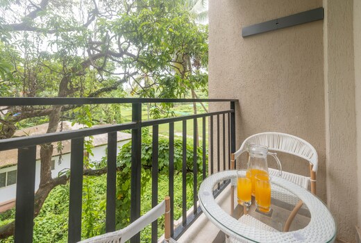 2BHK with Pool nr Candolim Beach | Palms By Umiya | Hireavilla