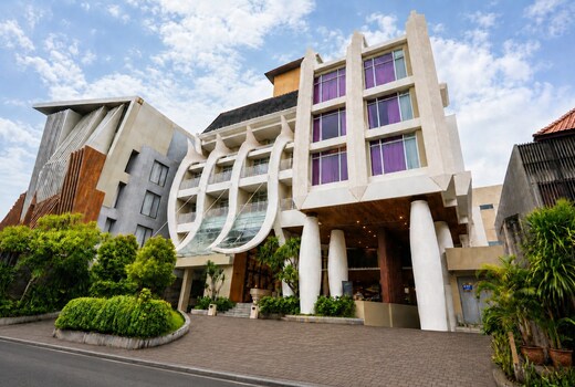 Bedrock Hotel Kuta