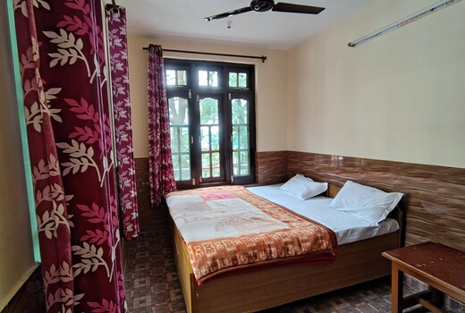 Private Room at Upper Bhagsunag