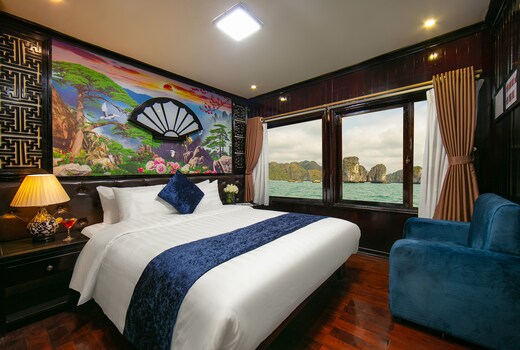 Halong Fantasea Cruise