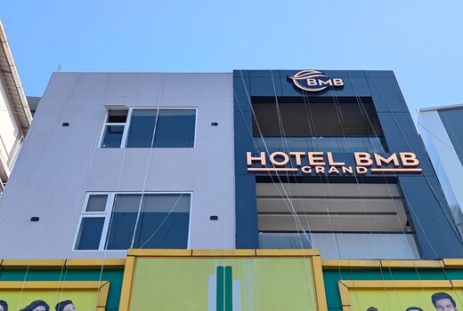 Hotel BMB Grand