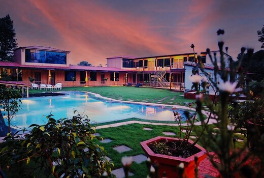 Arya Resort and SPA