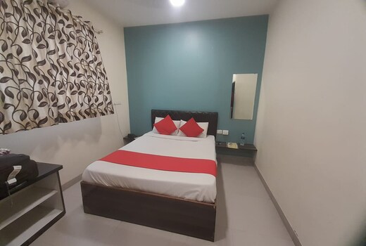 Hotel Everest Inn