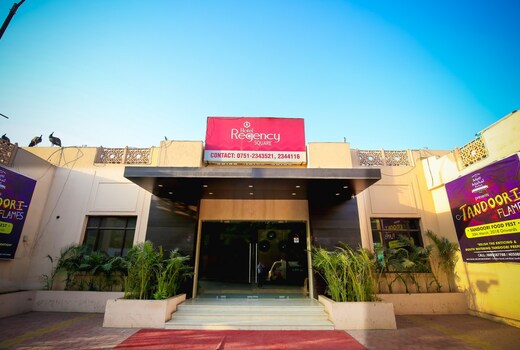 Hotel Regency Square