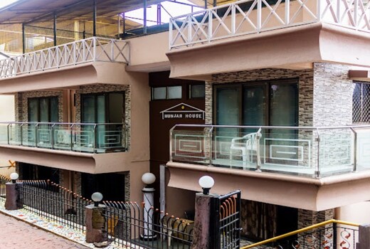 Hunjar House Hotel MATHERAN