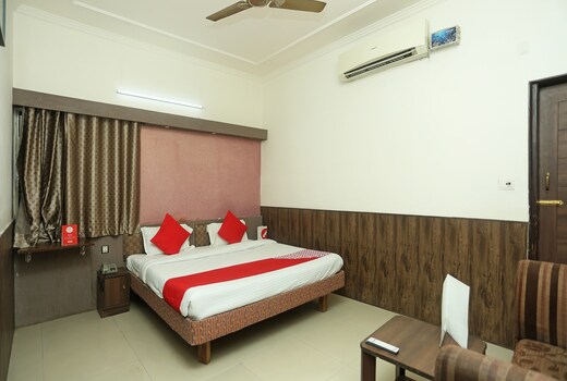Hotel O Sai President