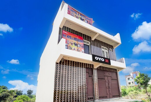 Hotel O N. K hotel and restaurant