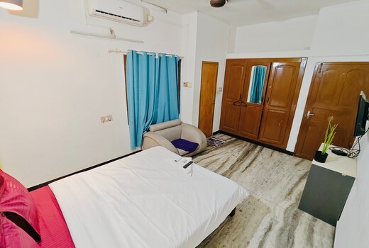 Bacadi inn
