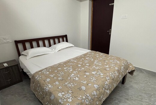 Relaxing 2BHK Full Kitchen LaasyaVilaasaYK2