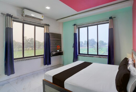 Hotel O Yash Hotel Lawn And Banquet