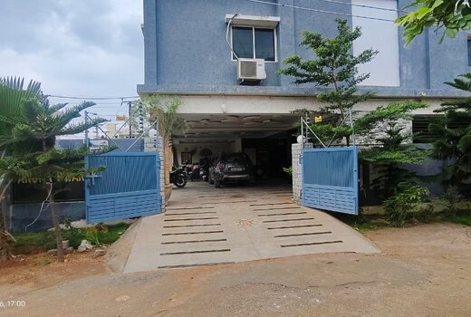 HOTEL ARUNA DWARAKA