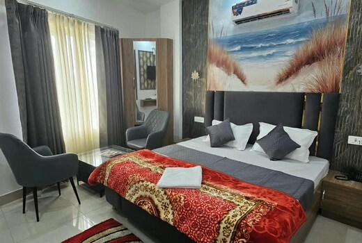 Hotel Diamond Shine