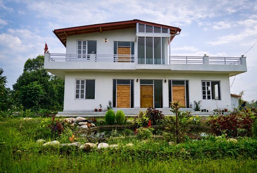 Hibiscus: Complete 2 Bedroom suite w/ Living Area