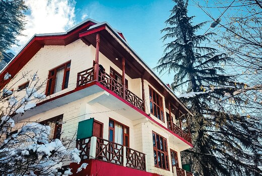 TSUKIMI Homestay Naggar Manali