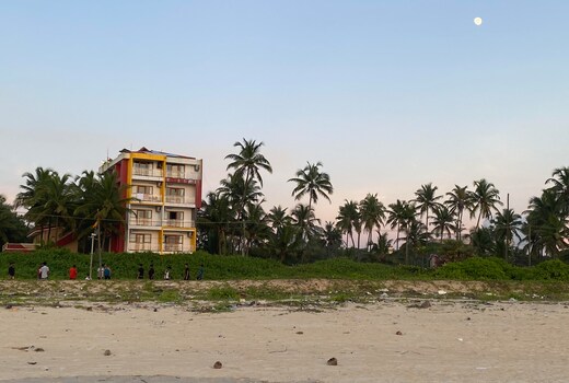 Sea Breeze Beach Suites