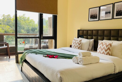 Olive Service Apartment- Paras Hospital