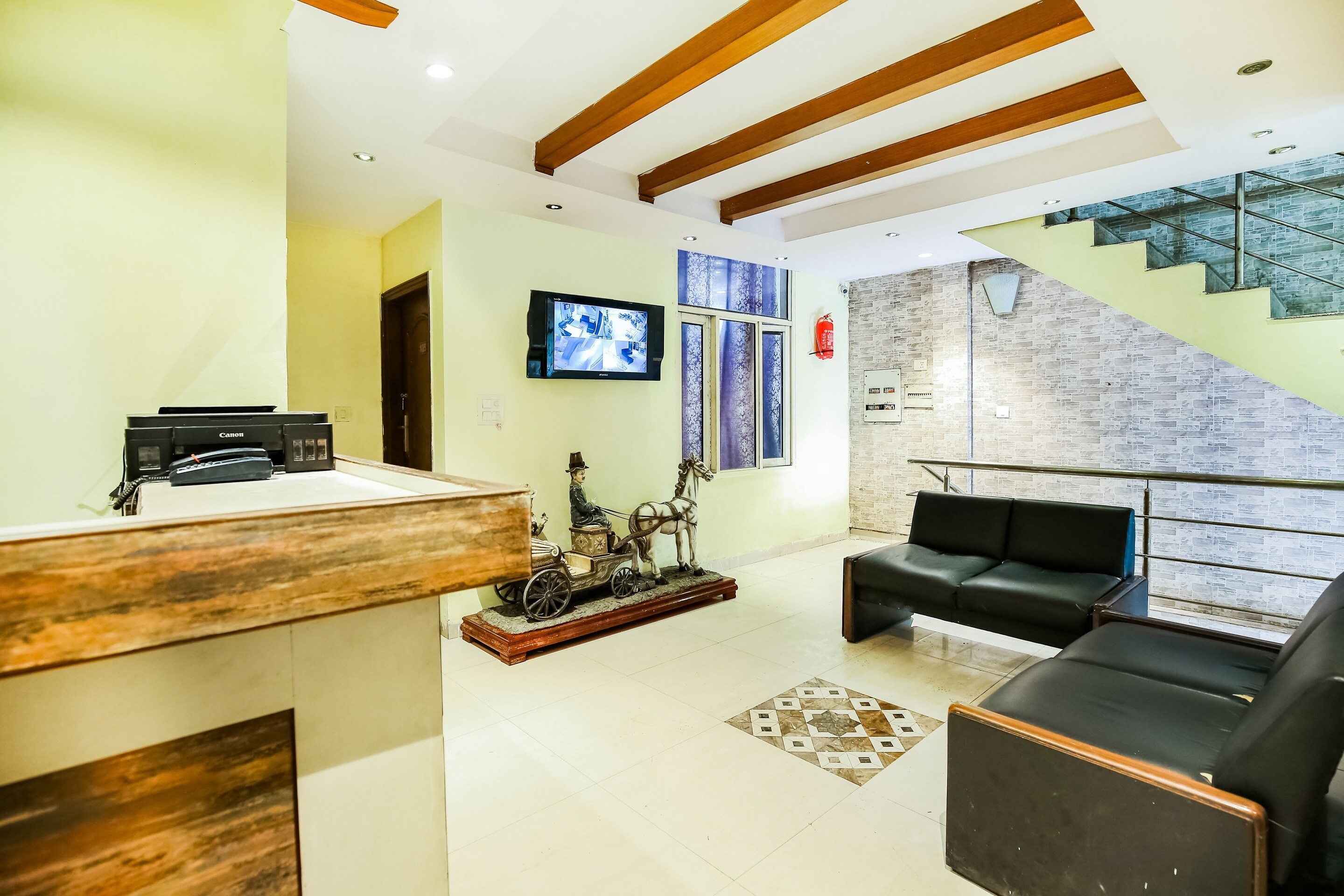 Hotel O by OYO Angad Continental