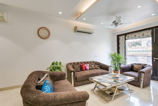 Adot Home Stay