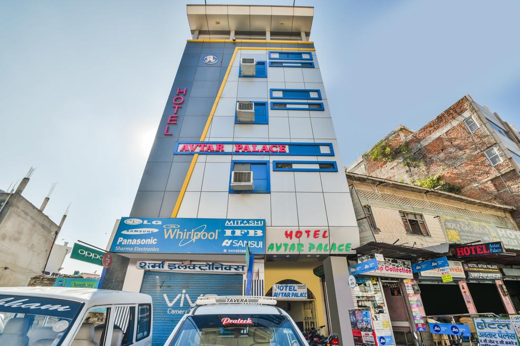 HOTEL AVTAR PALACE