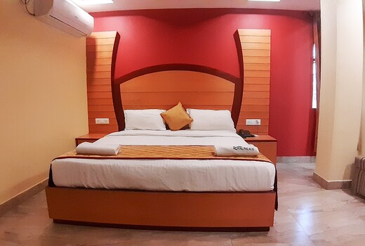 HOTEL ROYAL PALACE