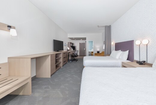 Home2 Suites by Hilton Paris