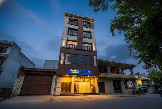 FabHotel The Crystal Palace - Rohini