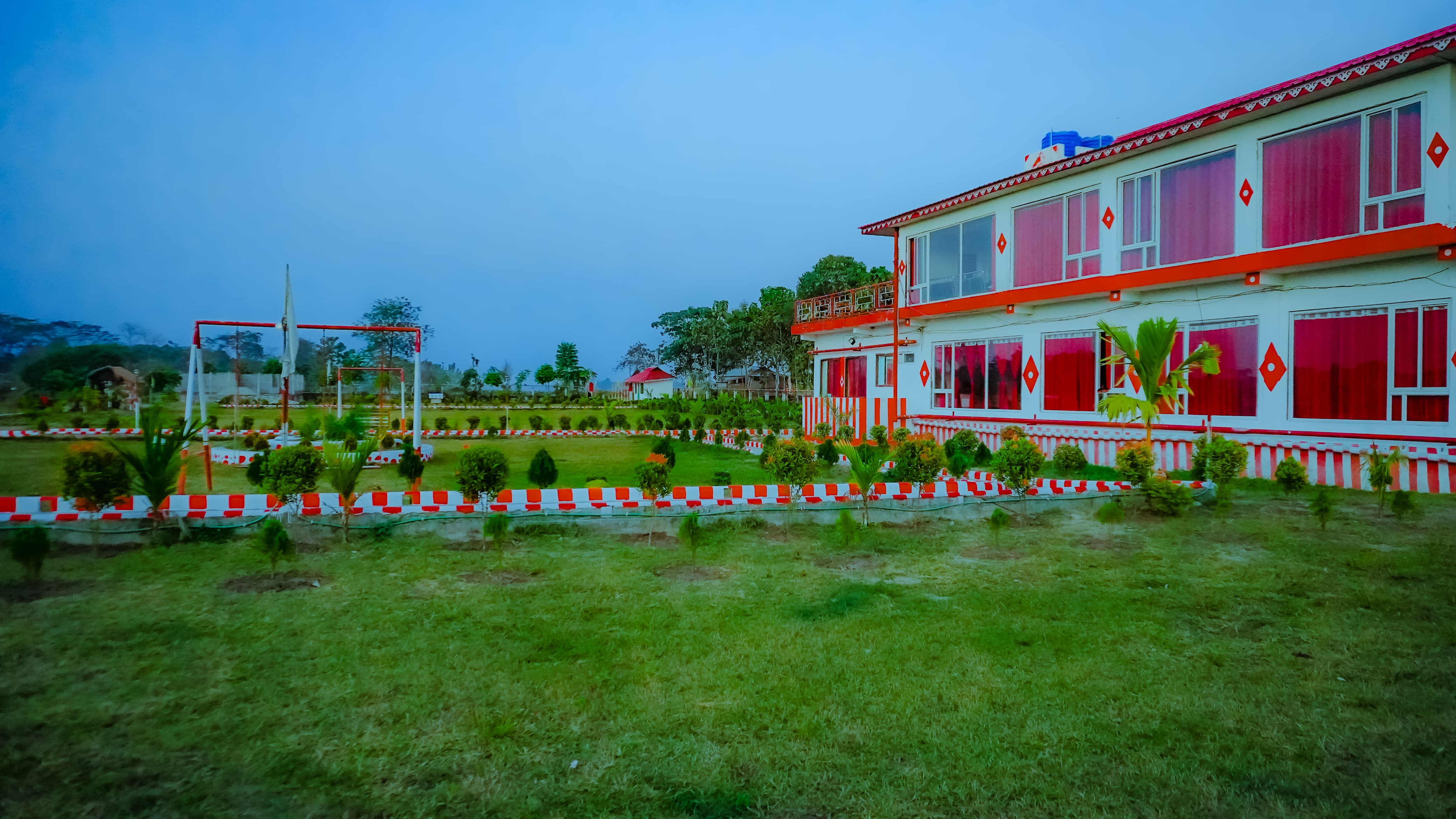 Amantran Hotel and Resort, Chilapata