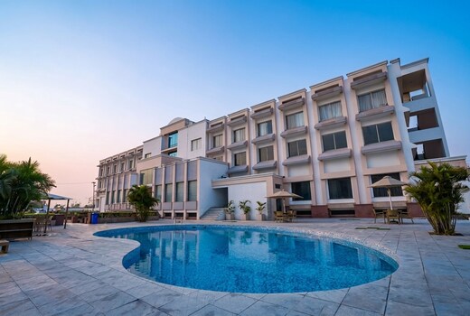 Hotel Sobti Continental