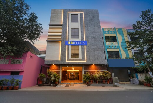 FabHotel Vishnu Grand