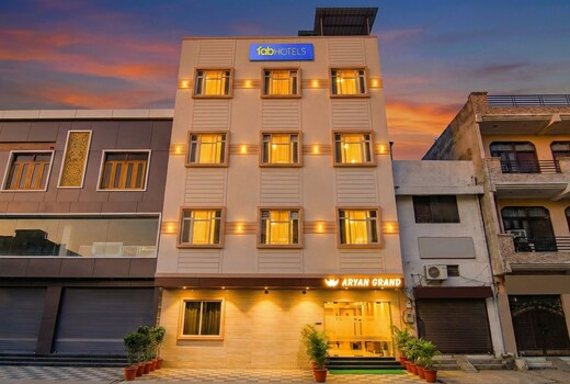 FabHotel Aryan Grand