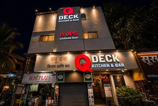 Hotel Q Deck