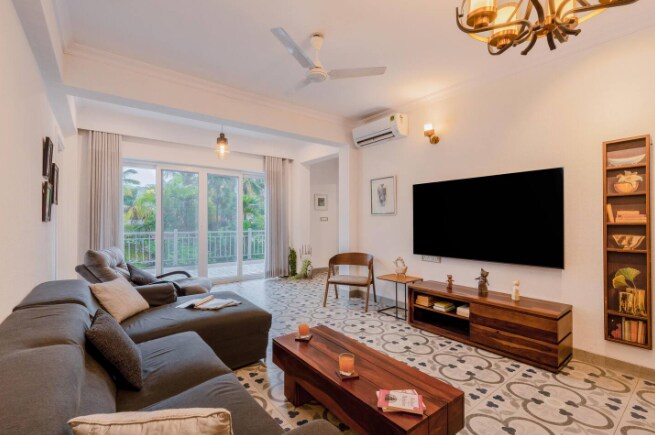 Luxe 2BHK with Pool in Pilerne | Hireavilla