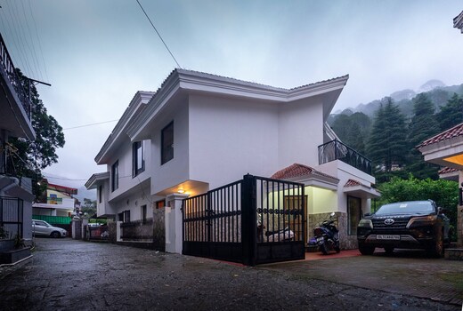 A Cozy Stay in Bhowali Hills