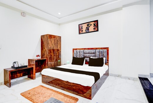 Townhouse Narholi Bridge Mathura