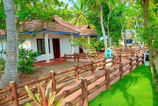 Regant Lake Village