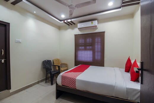 Hotel O Sri Harsha Residency Near JNTU Metro