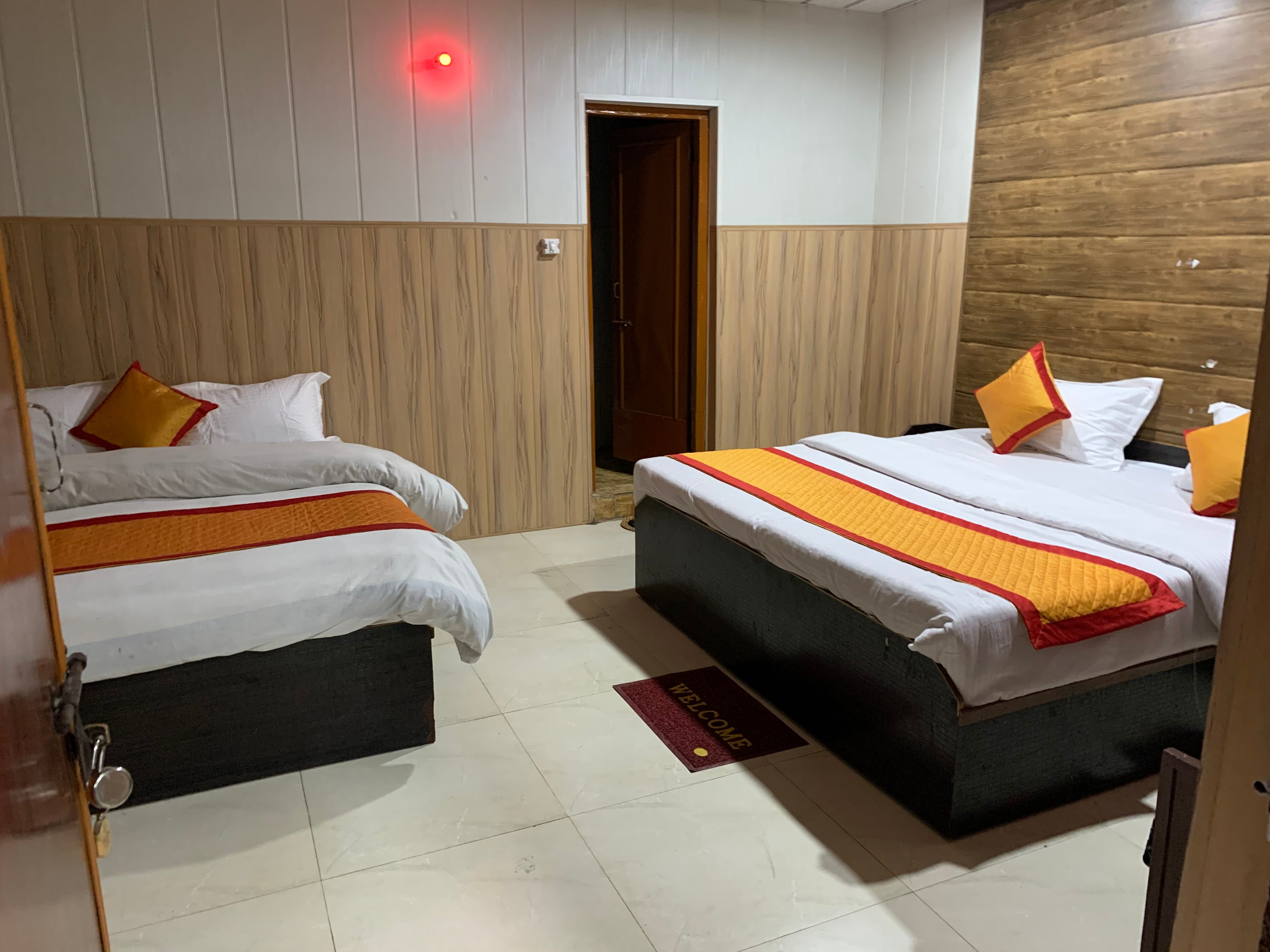 Hotel Neelam Raj