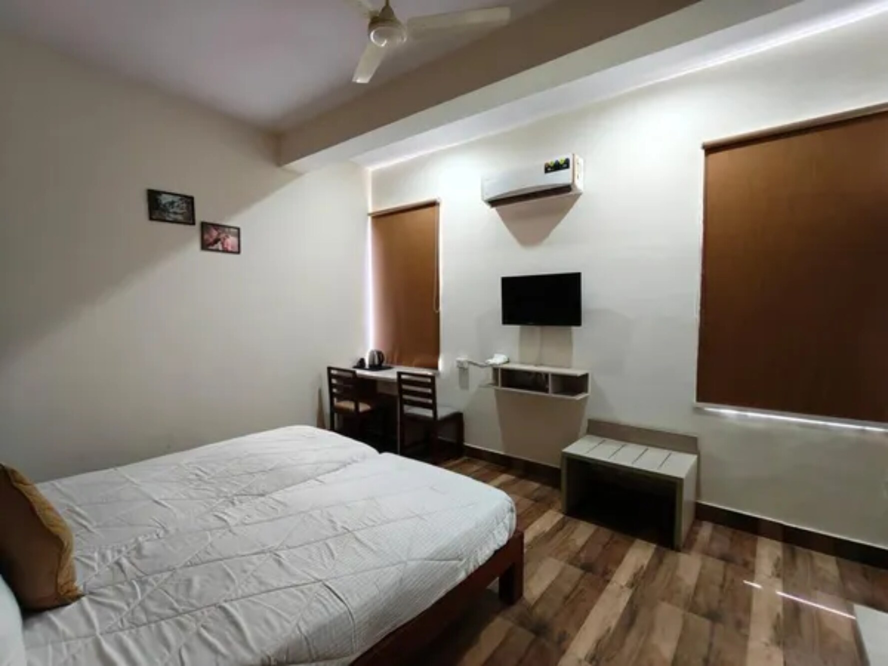 FabHotel Maru White Lotus