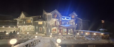 Hotel Snobar (Riverside)